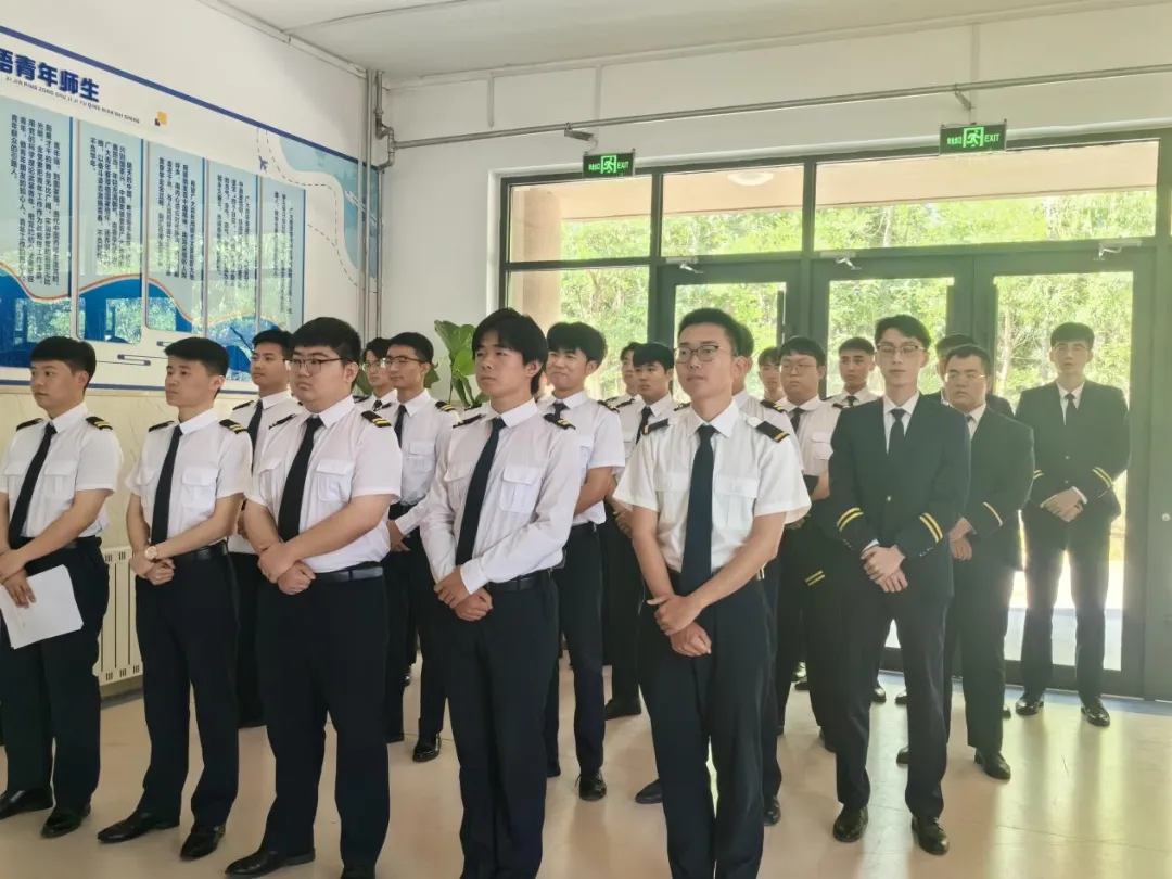 青島膠東國際機場在 東營職業(yè)學院·航空學院舉行專場招聘